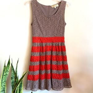 Francesca's Dress Lace Red and Tan - Juniors’ Small
